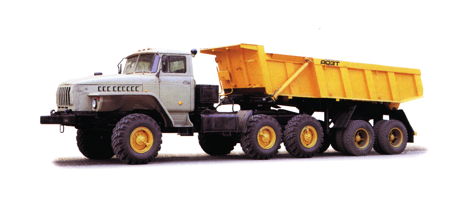Самосвальный автопоезд "Урал-44202-31+9516"
